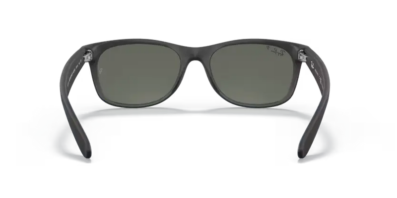 Ray-Ban New Wayfarer Sunglasses Rubber Black Frame Polarised RB2132 622/58