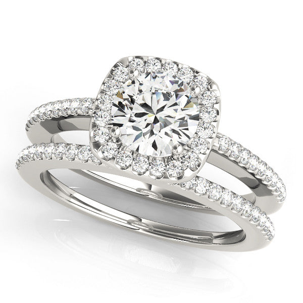 Round Cut Halo Engagement Ring
