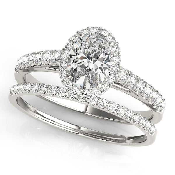 Oval Cut Halo Pavé Engagement Ring