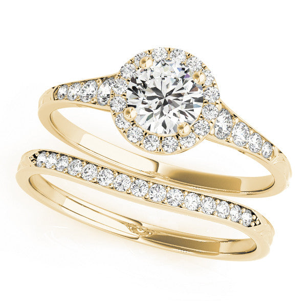 Round Halo Pavé Engagement Ring