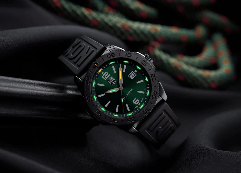Luminox Pacific Diver Men's Black Green Watch XS.3137.B